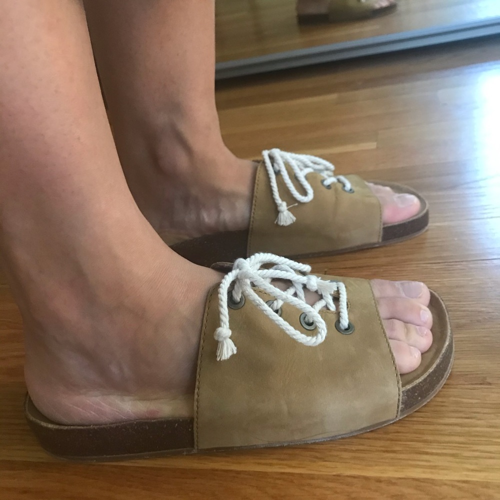 Comfortable Madewell slides